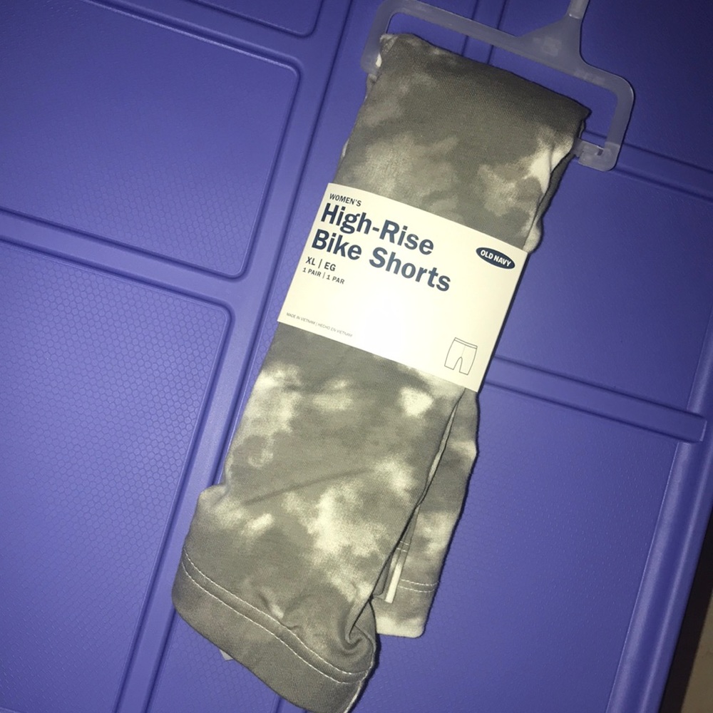 Grey tie dye shorts